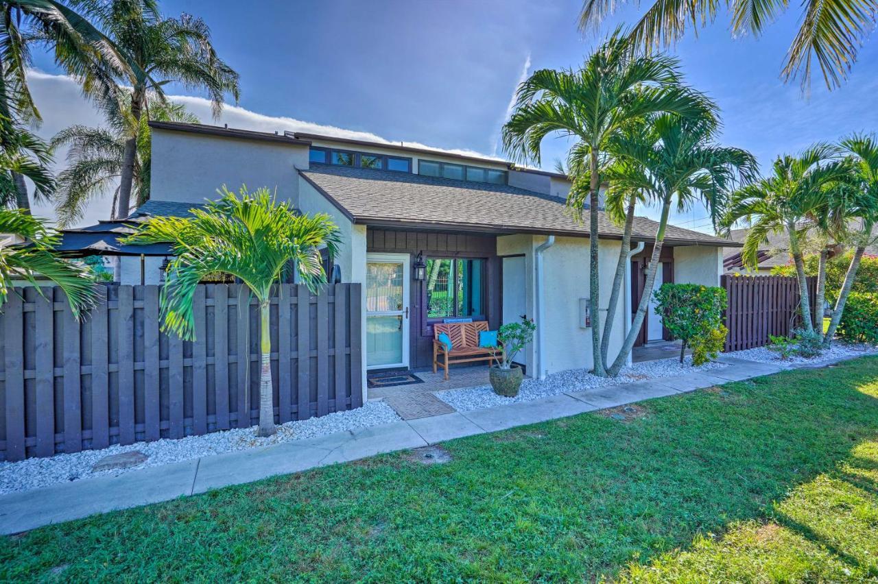 Chic Fort Myers Escape With Community Perks! Exterior photo