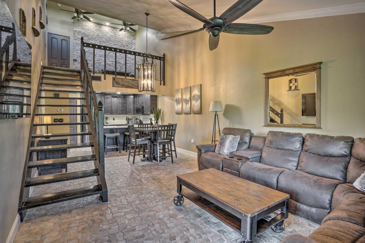 Chic Fort Myers Escape With Community Perks! Exterior photo
